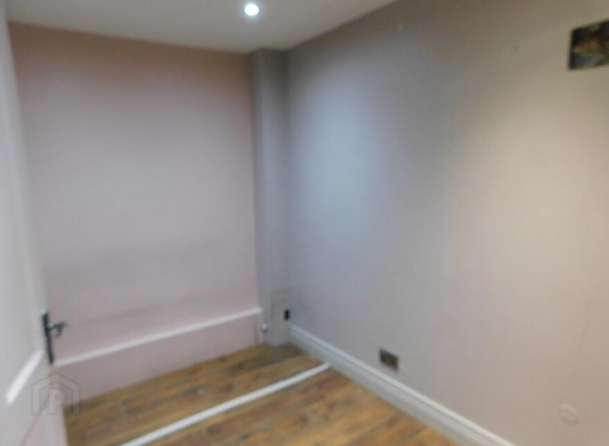 20 Old Market Place, Omagh, BT78 1BT