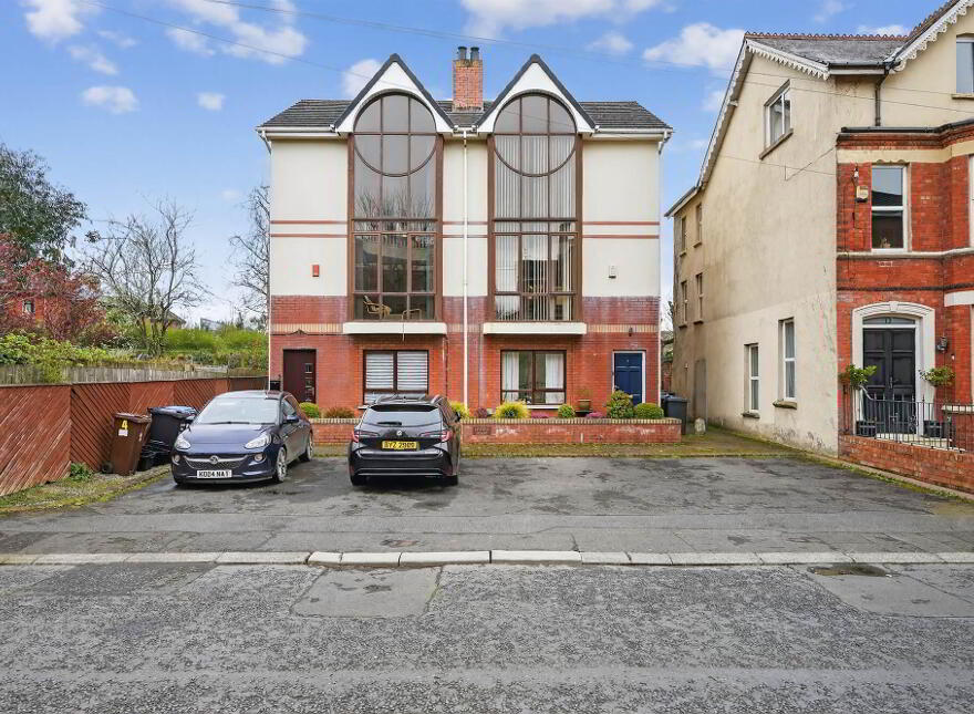 8 Ashleigh Court, Ravenhill Gardens, Belfast, BT6 8GP