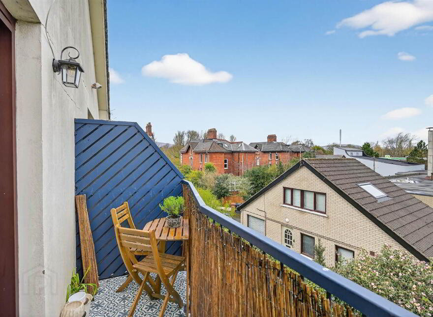 8 Ashleigh Court, Ravenhill Gardens, Belfast, BT6 8GP