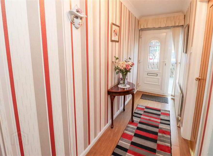16 Carrowreagh Gardens, Dundonald, Belfast, BT16 1TW