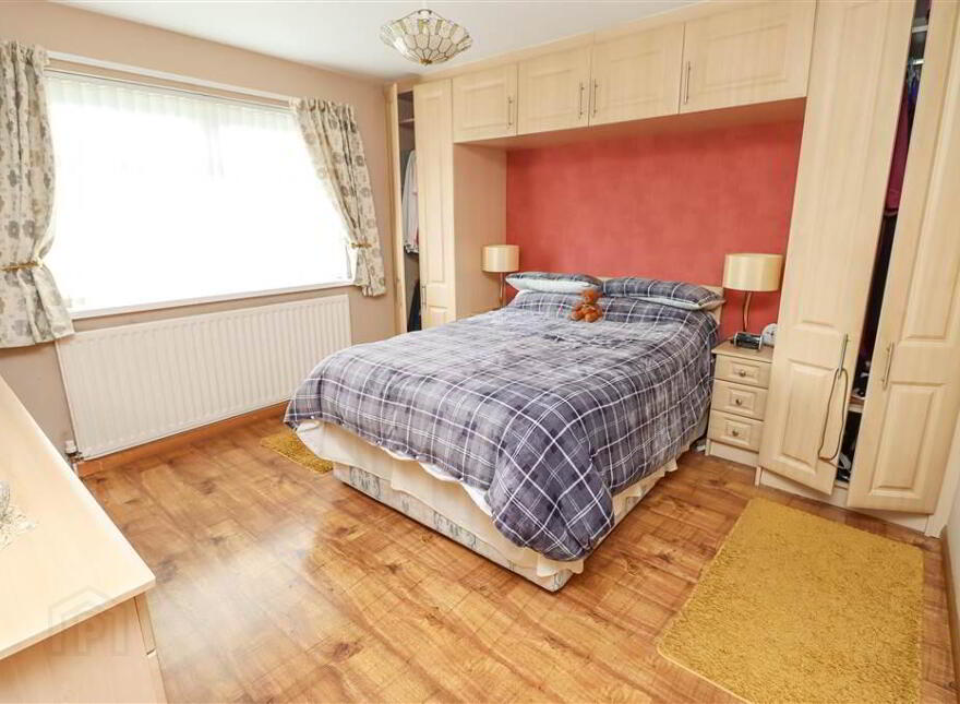 16 Carrowreagh Gardens, Dundonald, Belfast, BT16 1TW