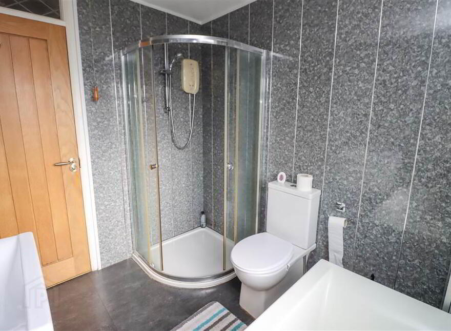 16 Carrowreagh Gardens, Dundonald, Belfast, BT16 1TW