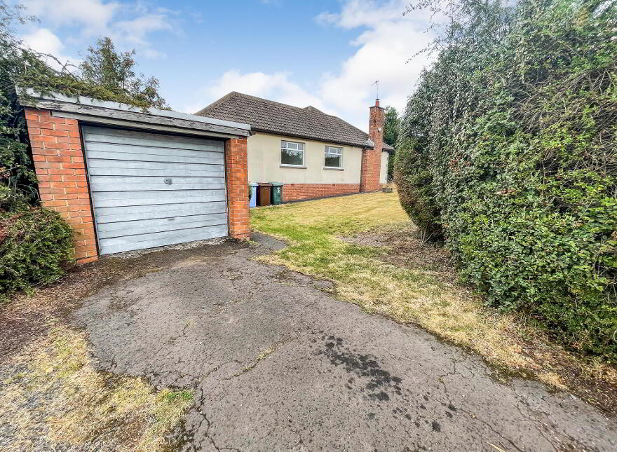 12 Largymore Drive, Lisburn, BT27 5BS