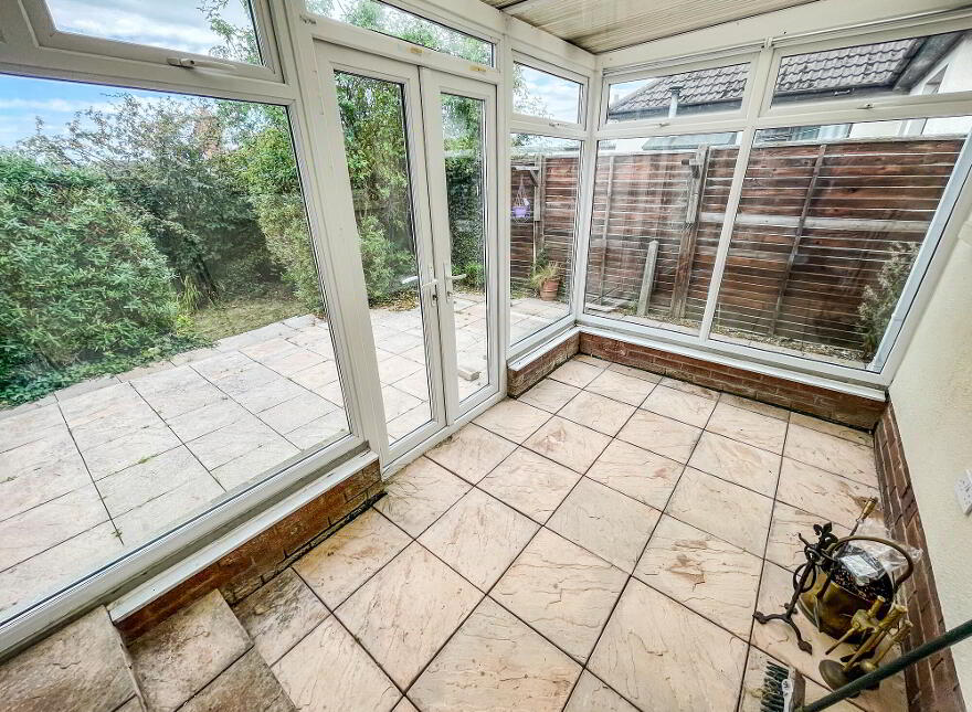 12 Largymore Drive, Lisburn, BT27 5BS