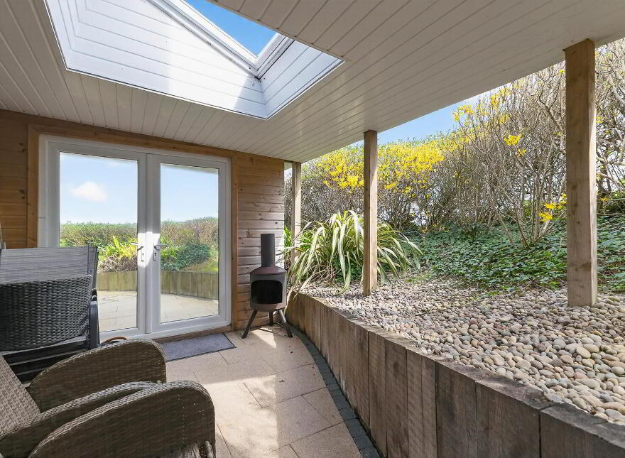 5 Cove Drive, Groomsport, Bangor, BT19 6HF