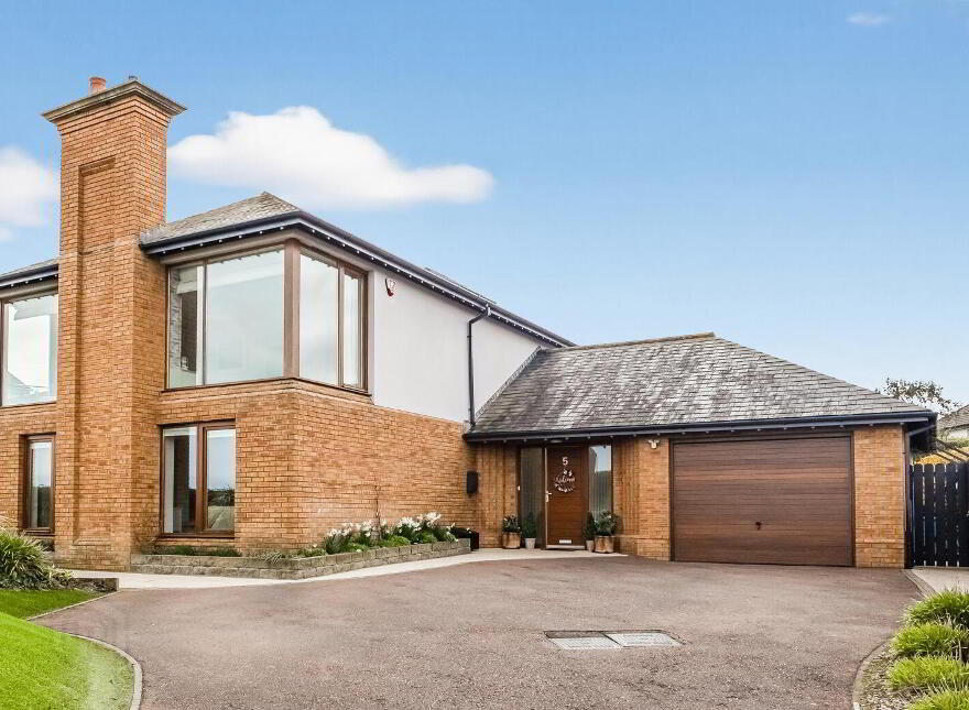 5 Cove Drive, Groomsport, Bangor, BT19 6HF