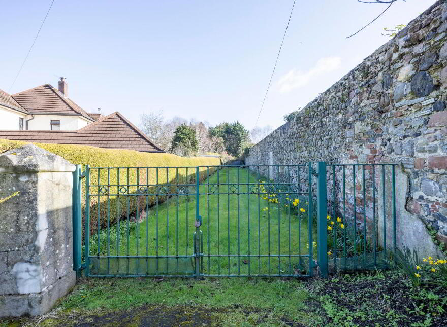 17 Old Cultra Road, Cultra, Holywood, BT18 0AE