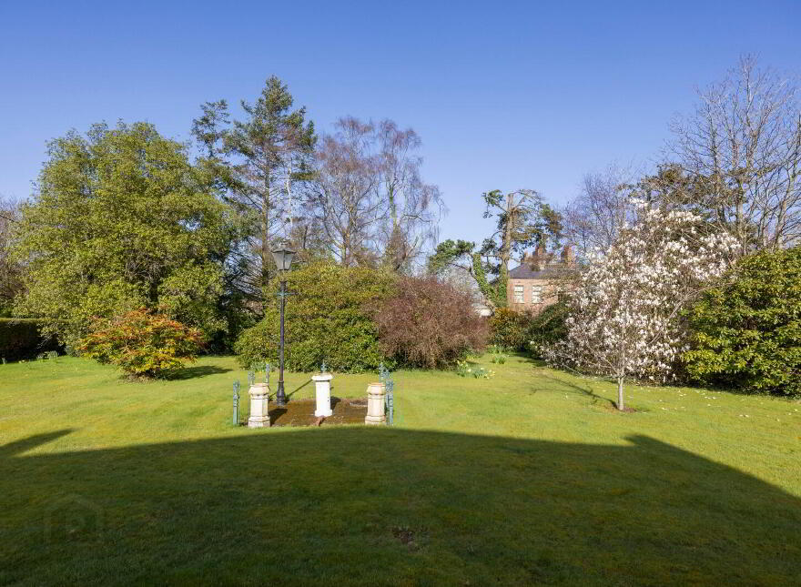 17 Old Cultra Road, Cultra, Holywood, BT18 0AE
