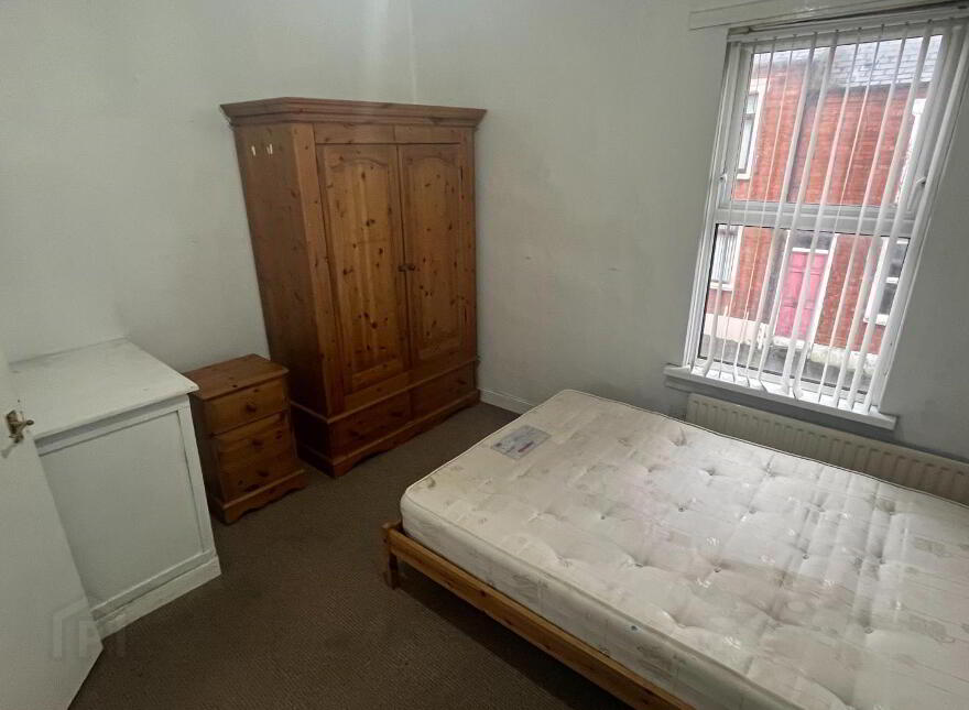 30 Oakley Street, Belfast, BT14 8BL