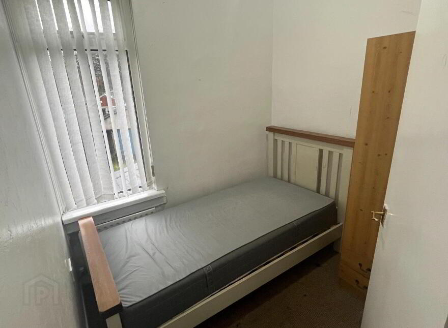30 Oakley Street, Belfast, BT14 8BL