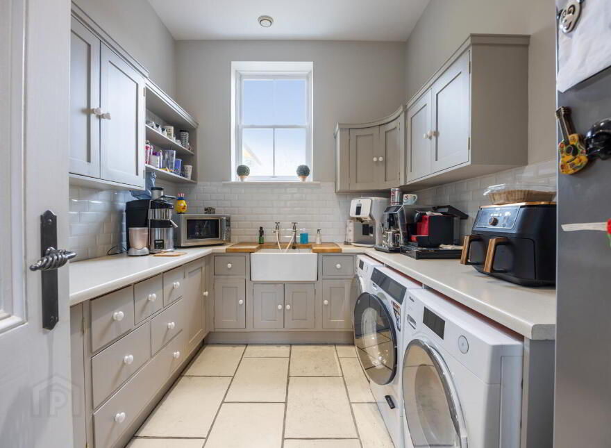 Ivy Lodge, 22 Circular Road West, Cultra, Holywood, BT18 0AX