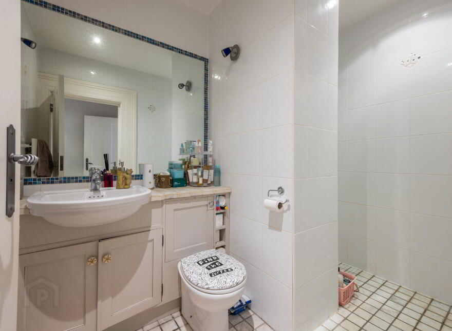 Ivy Lodge, 22 Circular Road West, Cultra, Holywood, BT18 0AX