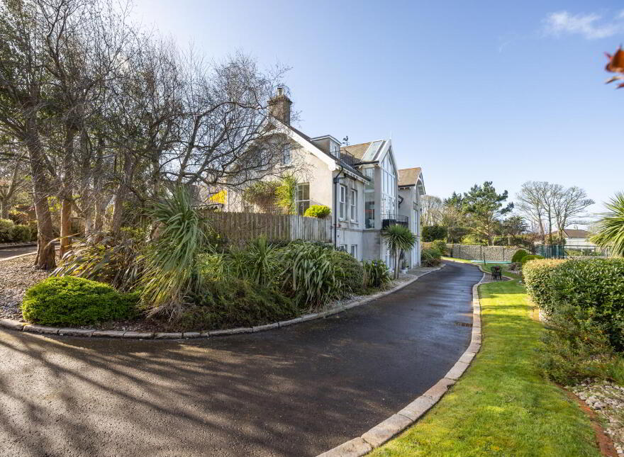 Ivy Lodge, 22 Circular Road West, Cultra, Holywood, BT18 0AX