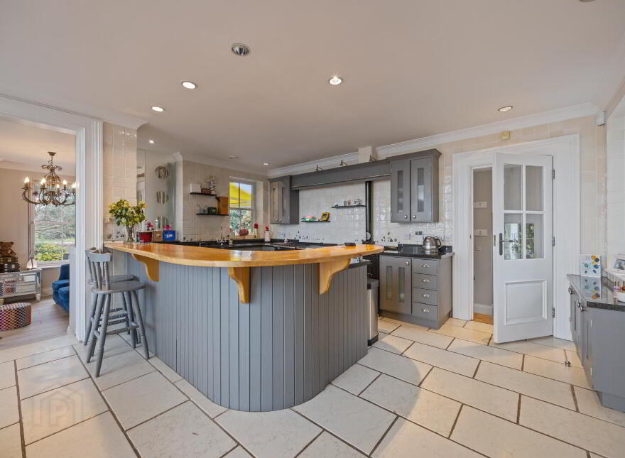 Ivy Lodge, 22 Circular Road West, Cultra, Holywood, BT18 0AX