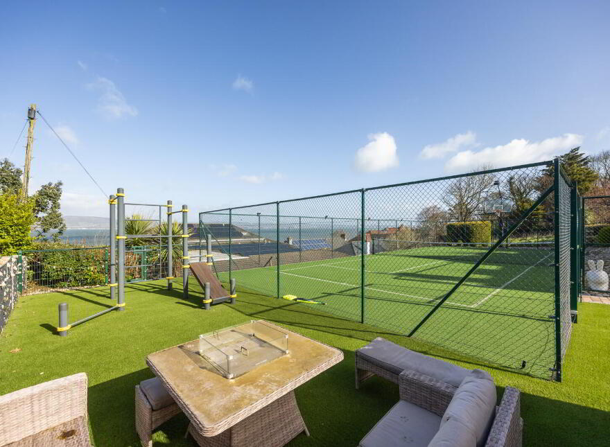 Ivy Lodge, 22 Circular Road West, Cultra, Holywood, BT18 0AX