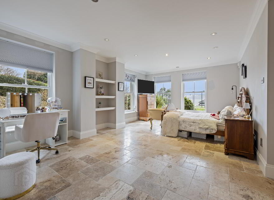 Ivy Lodge, 22 Circular Road West, Cultra, Holywood, BT18 0AX