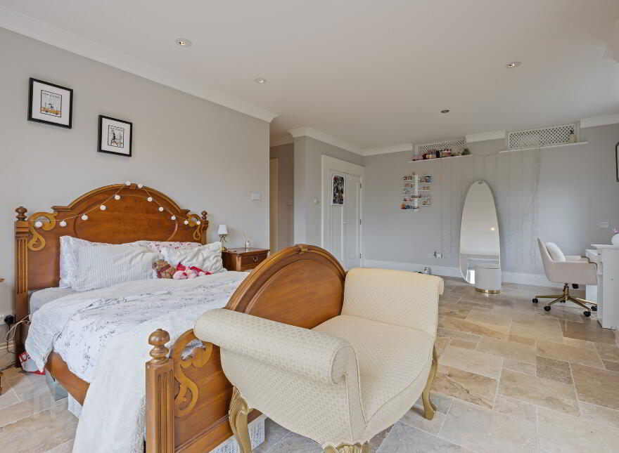 Ivy Lodge, 22 Circular Road West, Cultra, Holywood, BT18 0AX