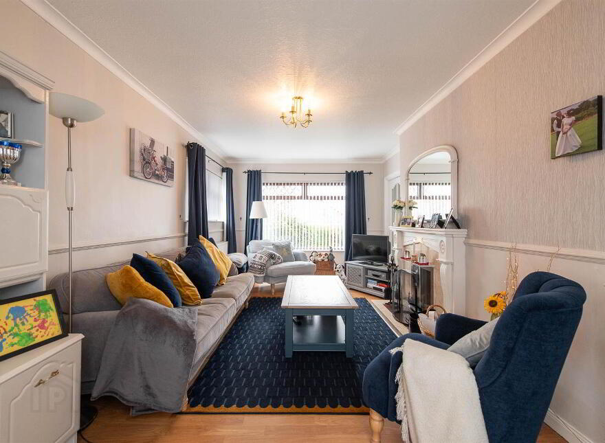 7 Lough Leane Park, Carryduff, Belfast, BT8 8PN