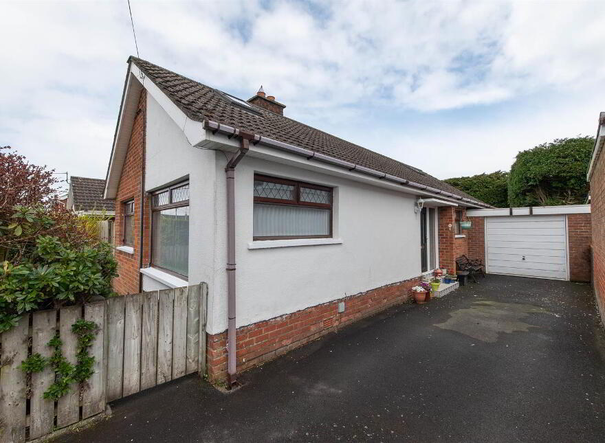 7 Lough Leane Park, Carryduff, Belfast, BT8 8PN