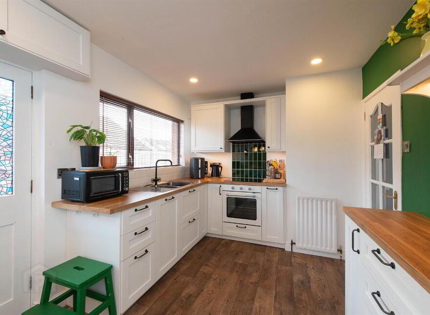7 Lough Leane Park, Carryduff, Belfast, BT8 8PN