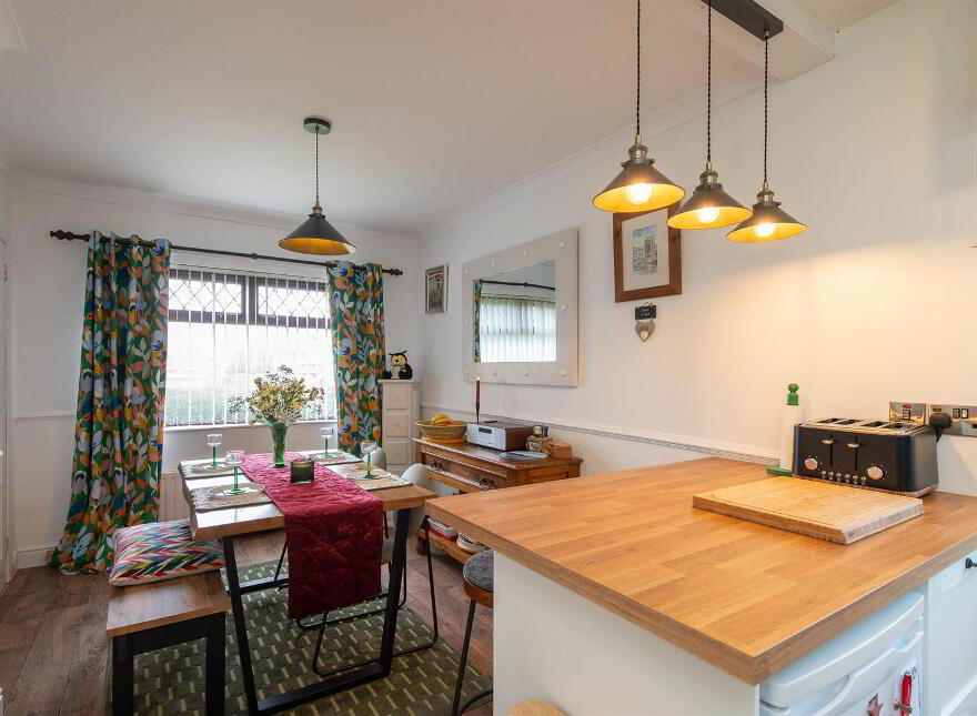 7 Lough Leane Park, Carryduff, Belfast, BT8 8PN