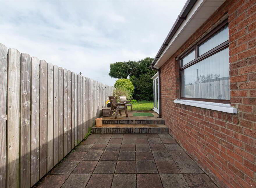 7 Lough Leane Park, Carryduff, Belfast, BT8 8PN