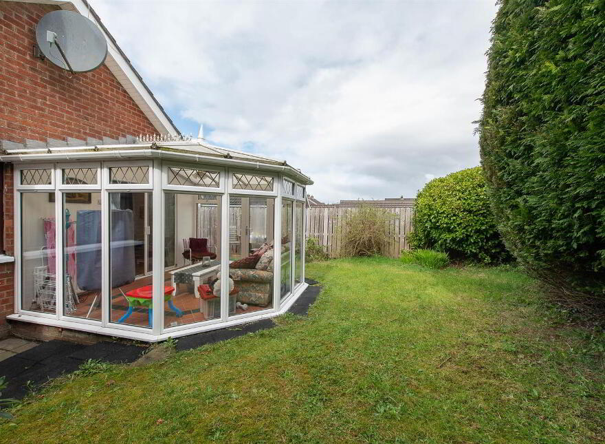 7 Lough Leane Park, Carryduff, Belfast, BT8 8PN