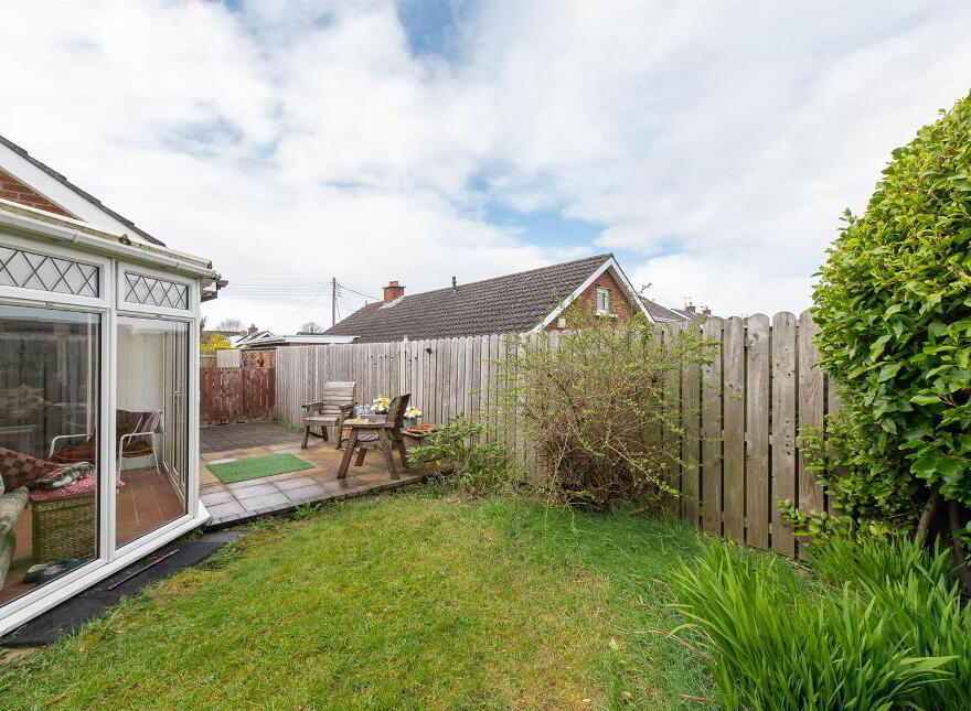 7 Lough Leane Park, Carryduff, Belfast, BT8 8PN