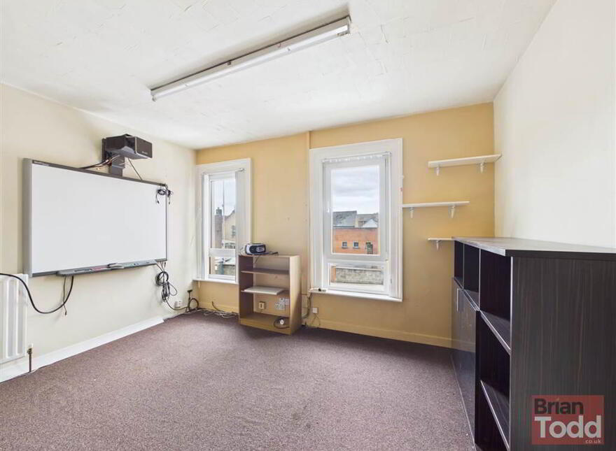 15 Agnew Street, Larne, BT40 1RF