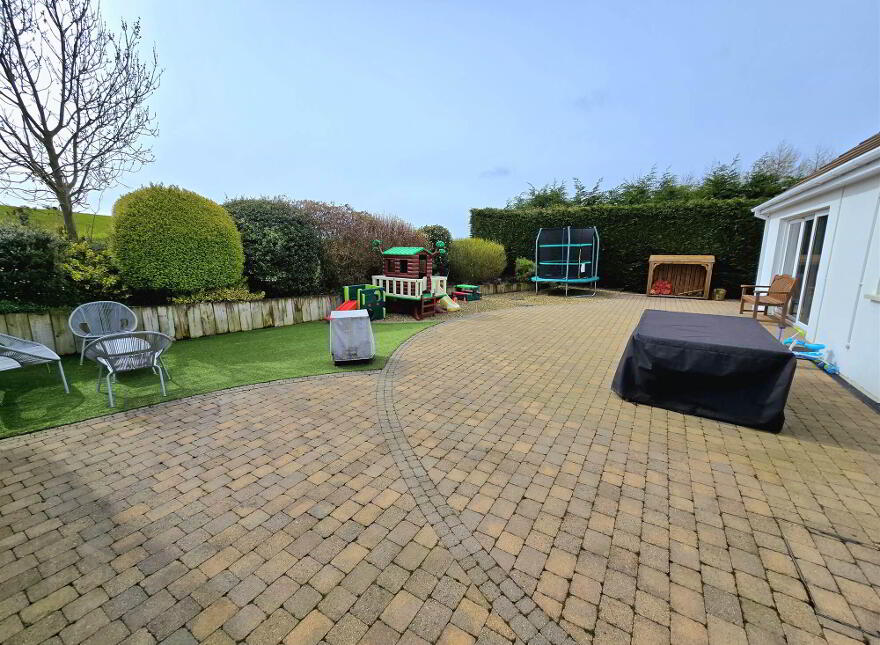 20 Windmill Road, Hillsborough, BT26 6LS