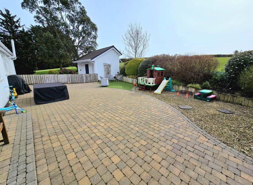 20 Windmill Road, Hillsborough, BT26 6LS