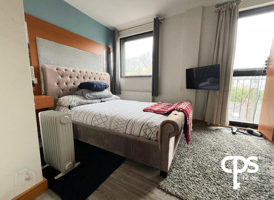 403 College Place, L'Derry, BT48 7LP