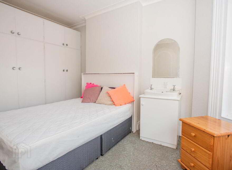 17 Rugby Road, Belfast, BT7 1PT