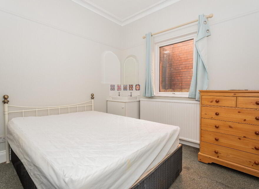 17 Rugby Road, Belfast, BT7 1PT
