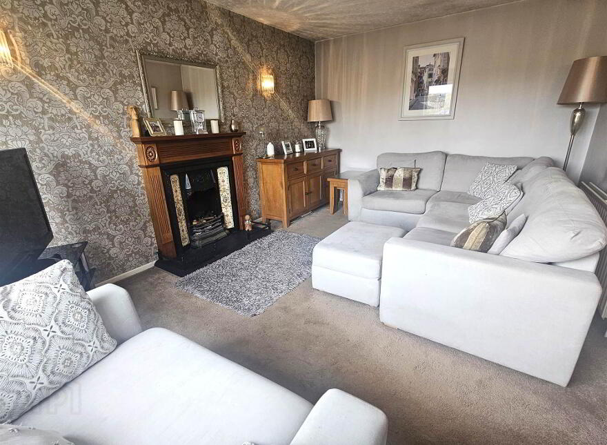 1 Parkland Drive, Lisburn, BT28 3JR