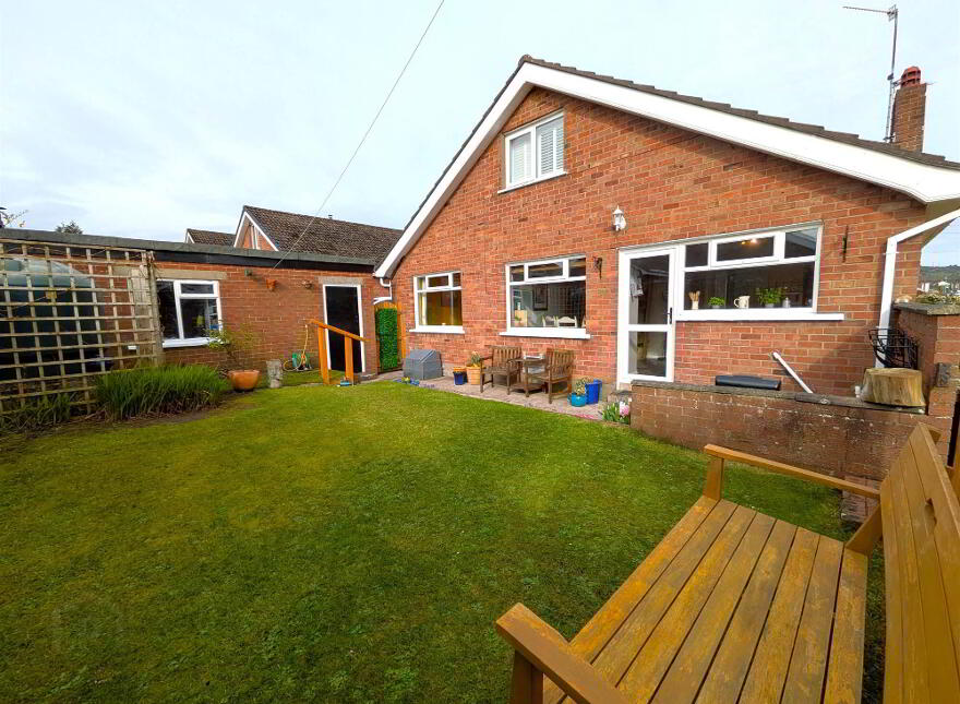 1 Parkland Drive, Lisburn, BT28 3JR