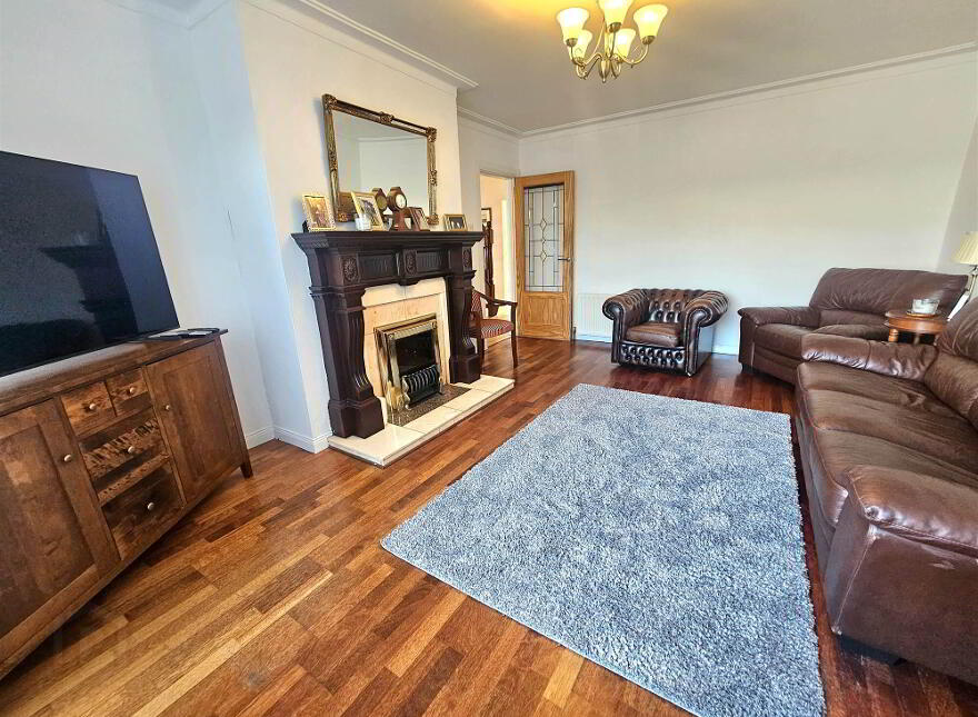 32 Adlon Crescent, Lisburn, BT28 2EG
