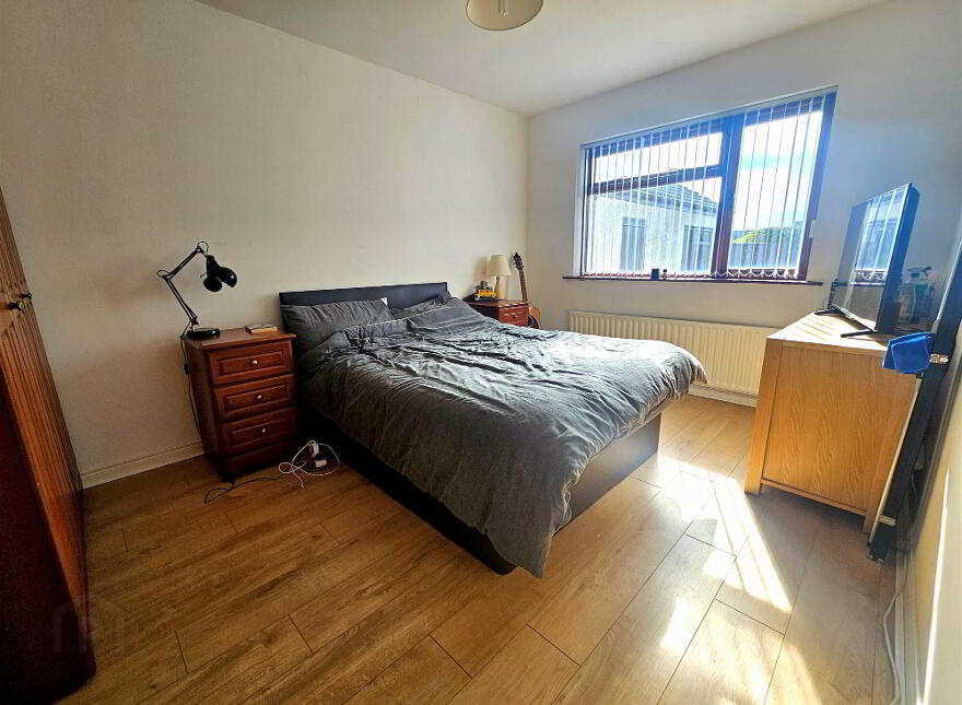 32 Adlon Crescent, Lisburn, BT28 2EG