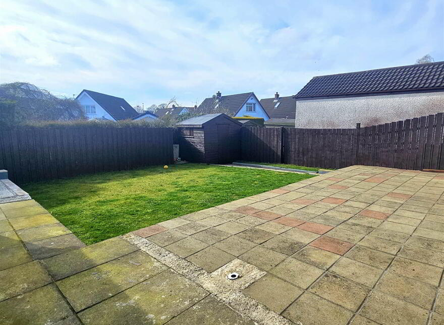 32 Adlon Crescent, Lisburn, BT28 2EG