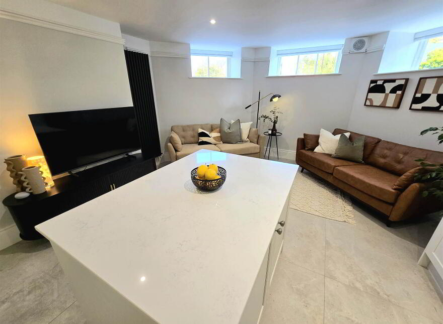 Apartment 2A 6 Lady Ishbel Boulevard, Belfast, BT8 8SJ