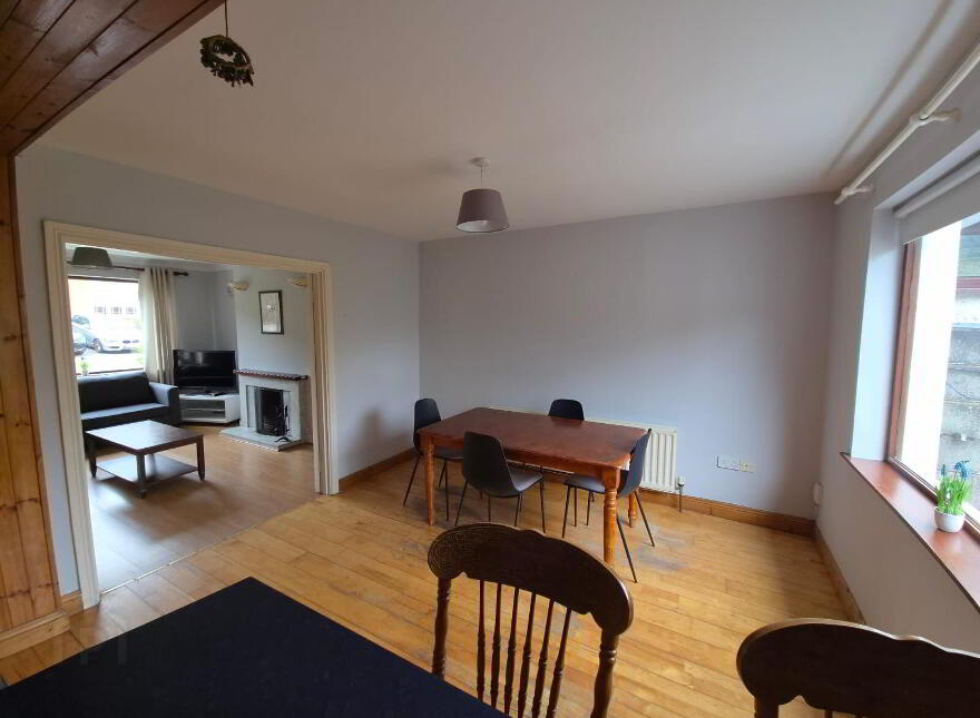 34 Delfern Grove, Maryborough Hill, Rochestown, T12F2CR