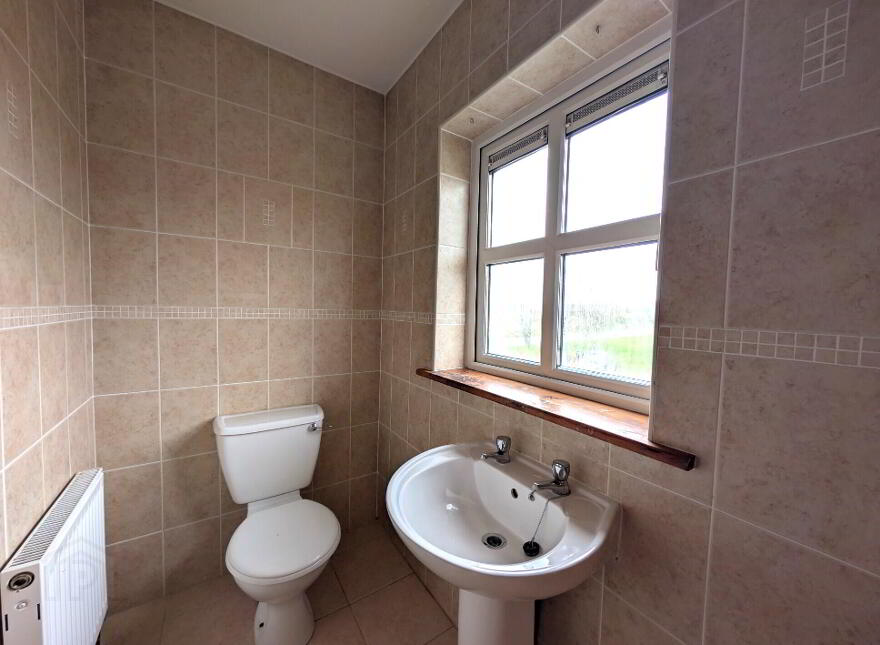 33 Hazel Lawns, Ballyhaunis, F35DH50