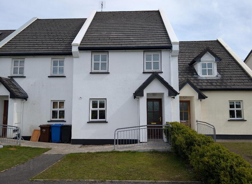 33 Hazel Lawns, Ballyhaunis, F35DH50