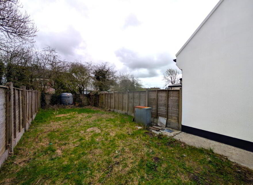 33 Hazel Lawns, Ballyhaunis, F35DH50