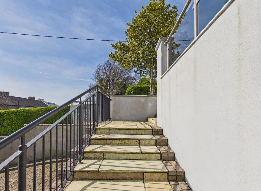 3 Eaton Terrace, Waterford Road, Tramore, X91W443