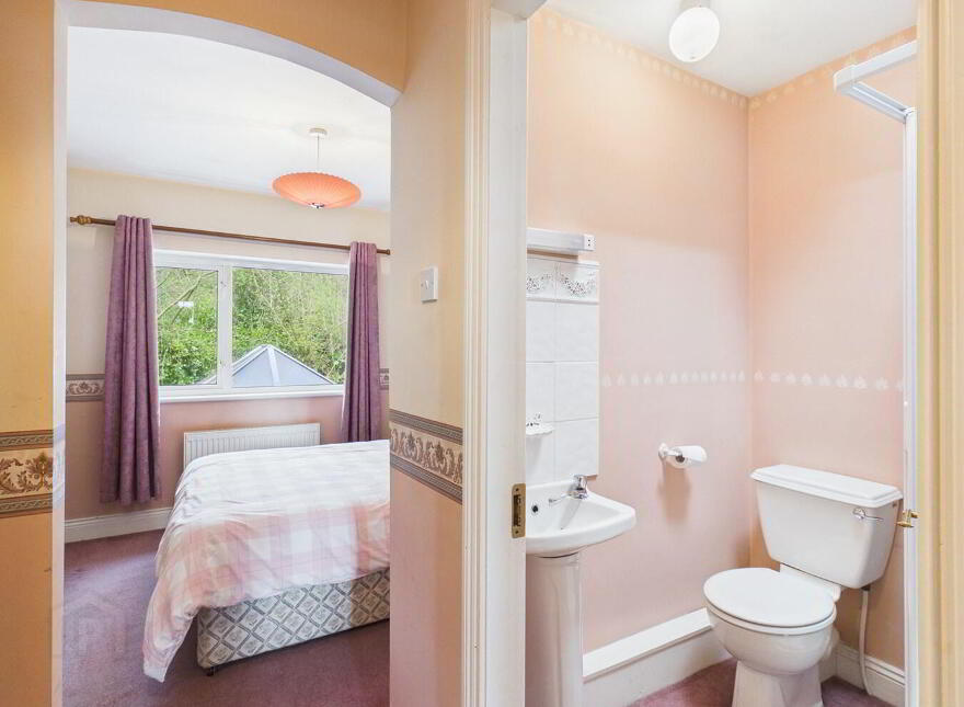 3 Eaton Terrace, Waterford Road, Tramore, X91W443