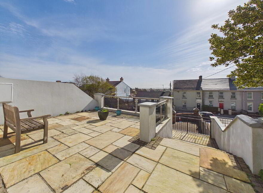 3 Eaton Terrace, Waterford Road, Tramore, X91W443