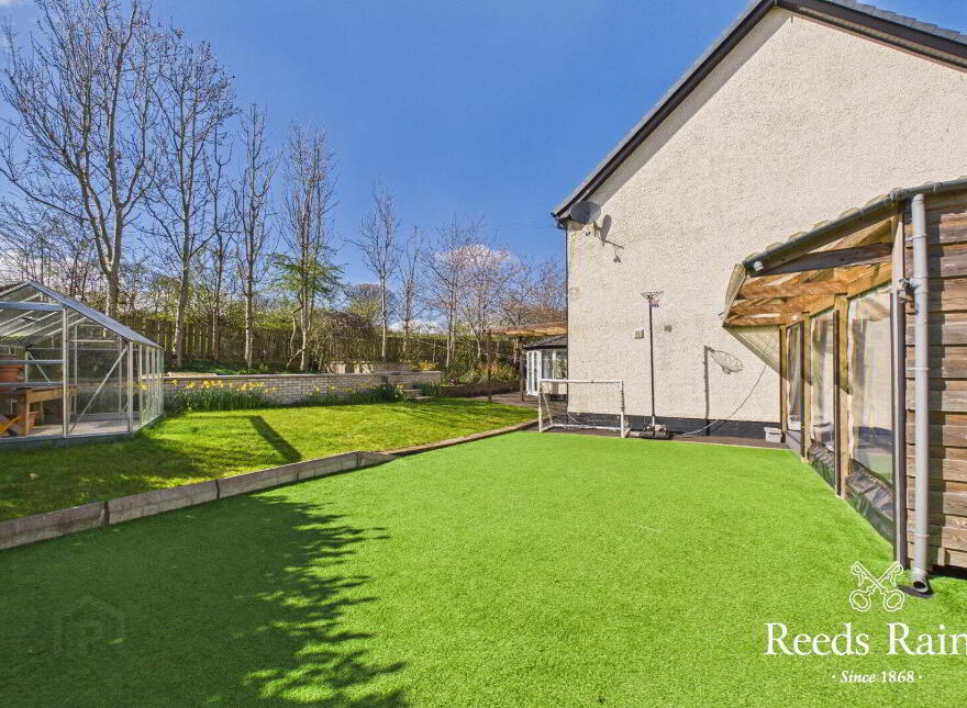 32 Lislaynan, Ballycarry, Carrickfergus, BT38 9GZ