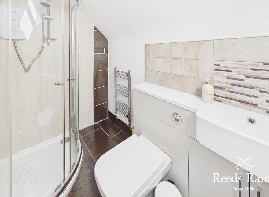 32 Lislaynan, Ballycarry, Carrickfergus, BT38 9GZ