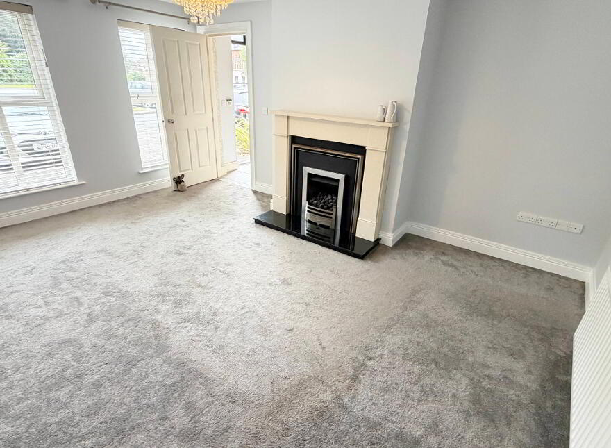 7 Shell Hill Crescent, Coleraine, BT52 2LF photo 3